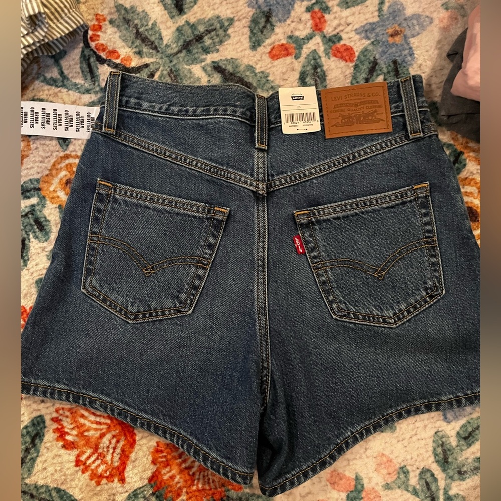 Levi’s 80’s mom shorts